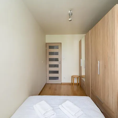 Olszowa 8 By The River Apartman
